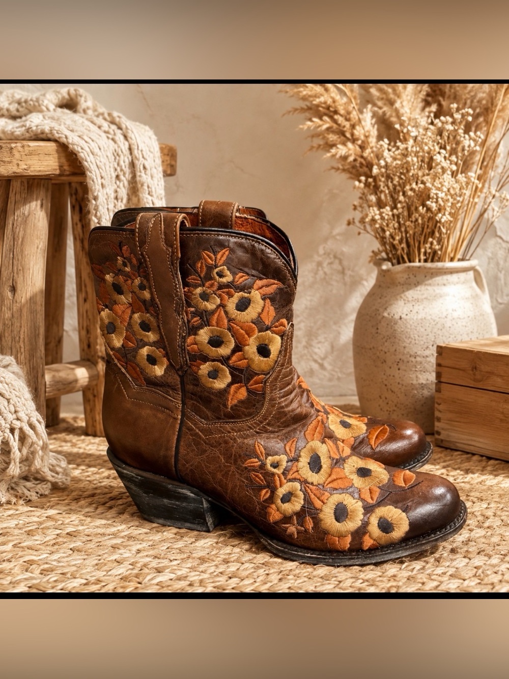 Dan Post size 7 floral embroidered distressed leatherwestern boots